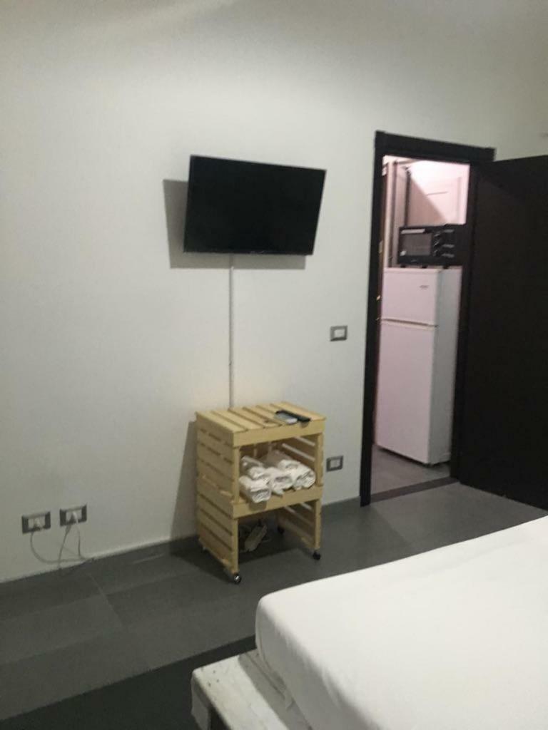 Ateneo Apartments Centro Storico เลชเช ภายนอก รูปภาพ