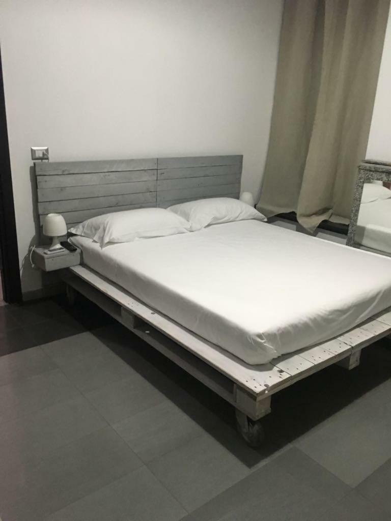 Ateneo Apartments Centro Storico เลชเช ภายนอก รูปภาพ
